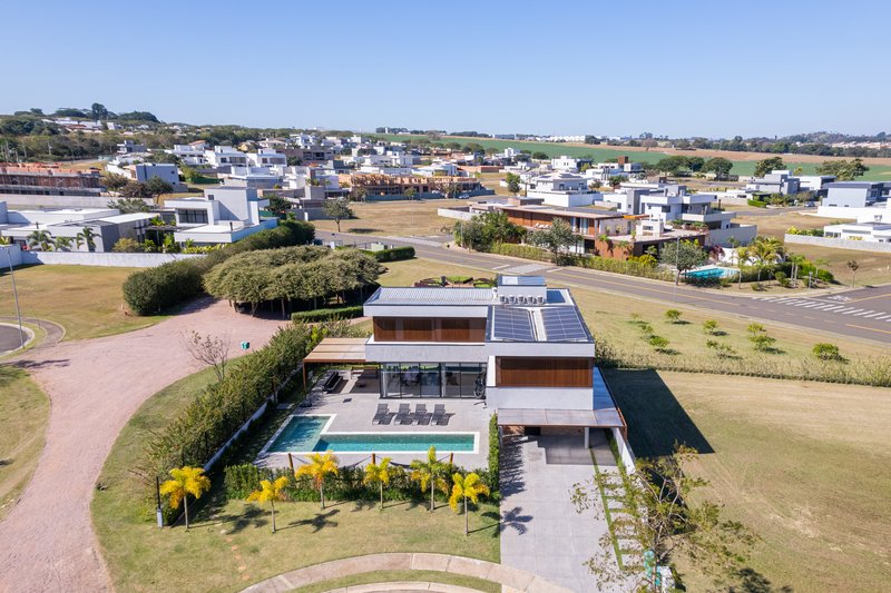  Casa de Luxo no Condomínio Tamboré – Jaguariúna, SP Estrada Municipal Alberto Macedo Júnior Jaguariúna - 