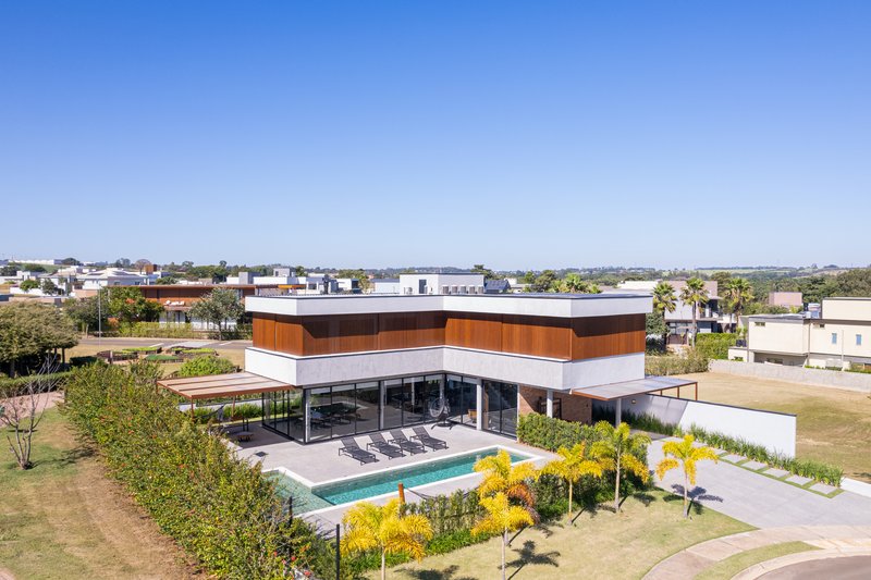  Casa de Luxo no Condomínio Tamboré – Jaguariúna, SP Estrada Municipal Alberto Macedo Júnior Jaguariúna - 