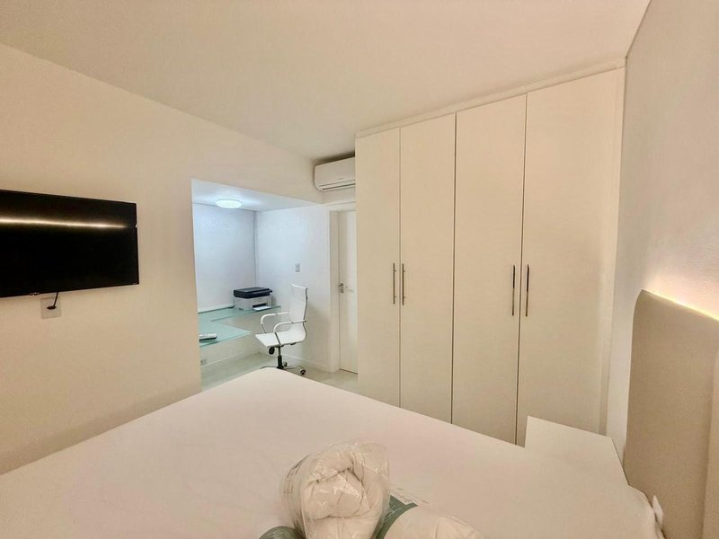 APARTAMENTO 3/4  3 SUITES ALUGUEL  EM ONDINA!! Rua Morro do Escravo Miguel Salvador - 