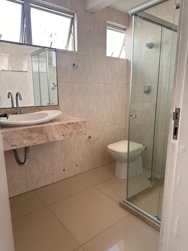APARTAMENTO 3 QUARTOS SUÍTE  GARAGEM ELEVADOR À VENDA NO APIPEMA! Rua Demétrio  Tourinho Salvador - 