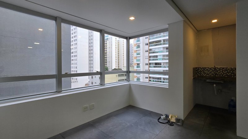 Sala Comercial 53m² em Perdizes 2 vagas Rua Cayowaá São Paulo - 