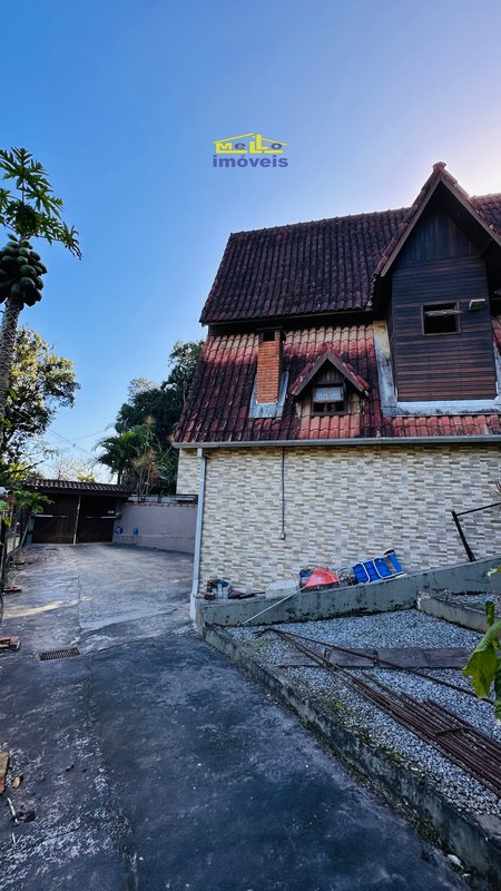 Chalé Rustico em Meio a Natureza Para locação anual e venda Estrada do Piavu São Sebastião - 