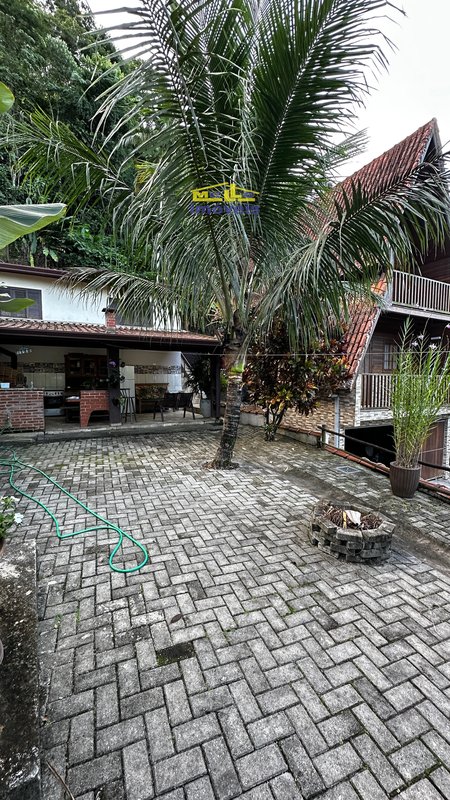 Chalé Rustico em Meio a Natureza Para locação anual e venda Estrada do Piavu São Sebastião - 
