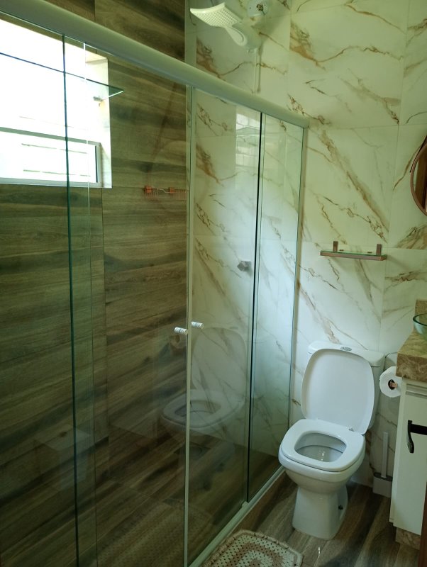 Casa com piscina em condomínio fechado próximo ao centro de Igaratá - Igaratá - 