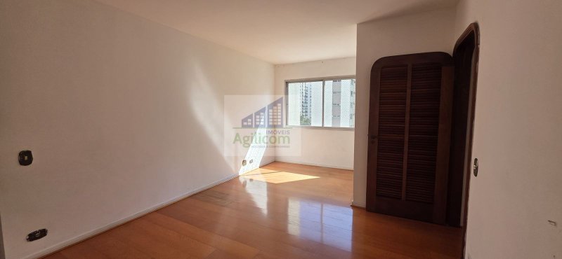 APARTAMENTO À VENDA EM MOEMA COM 2 DORMTÓRIOS E 1 VAGA DE GARAGEM Avenida Rouxinol São Paulo - 