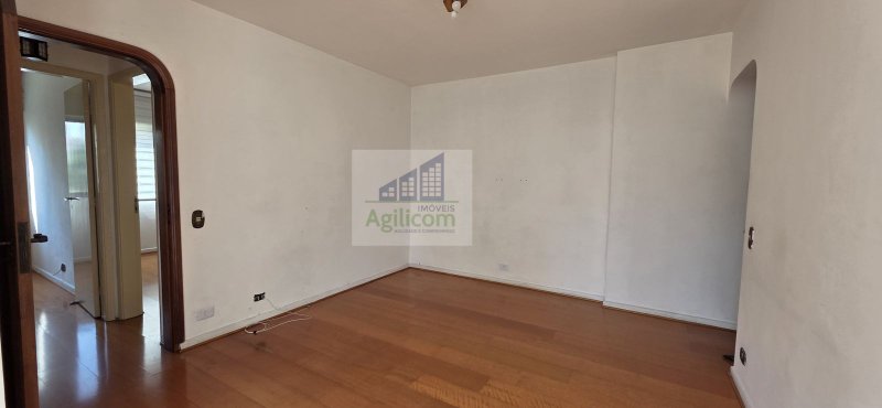 APARTAMENTO À VENDA EM MOEMA COM 2 DORMTÓRIOS E 1 VAGA DE GARAGEM Avenida Rouxinol São Paulo - 