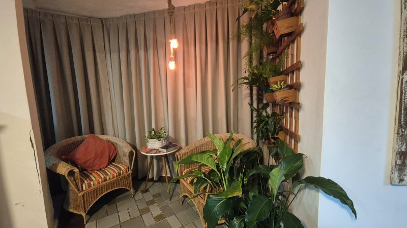 APARTAMENTO VISTA MAR 2 QUARTOS SUÍTE VARANDA 2 GARAGENS À VENDA NO RIO VERMELHO! Avenida Cardeal da Silva Salvador - 