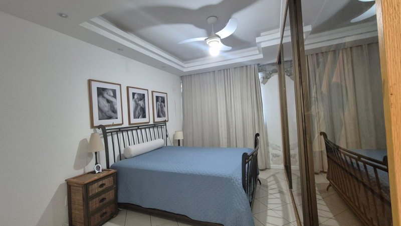 APARTAMENTO VISTA MAR 2 QUARTOS SUÍTE VARANDA 2 GARAGENS À VENDA NO RIO VERMELHO! Avenida Cardeal da Silva Salvador - 