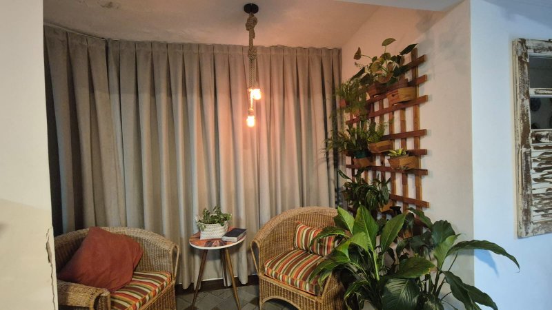 APARTAMENTO VISTA MAR 2 QUARTOS SUÍTE VARANDA 2 GARAGENS À VENDA NO RIO VERMELHO! Avenida Cardeal da Silva Salvador - 