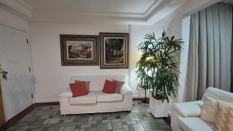 APARTAMENTO VISTA MAR 2 QUARTOS SUÍTE VARANDA 2 GARAGENS À VENDA NO RIO VERMELHO! Avenida Cardeal da Silva Salvador - 