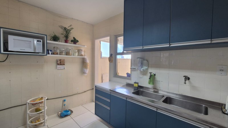 APARTAMENTO VISTA MAR 2 QUARTOS SUÍTE VARANDA 2 GARAGENS À VENDA NO RIO VERMELHO! Avenida Cardeal da Silva Salvador - 