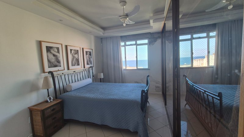 APARTAMENTO VISTA MAR 2 QUARTOS SUÍTE VARANDA 2 GARAGENS À VENDA NO RIO VERMELHO! Avenida Cardeal da Silva Salvador - 