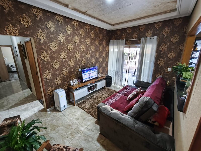 Casa com 2 dormitórios com piscina na Represa de Avaré - Avaré - 