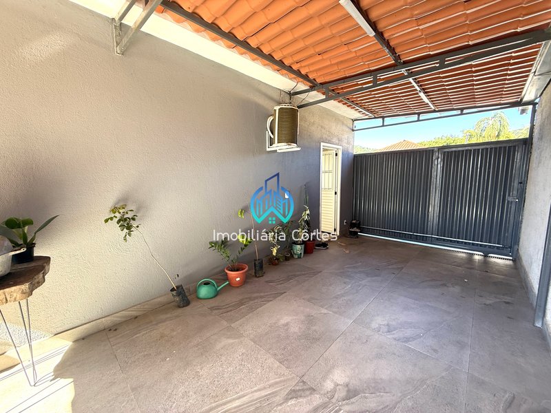 Casa em Condomínio à Venda — Viva com conforto e segurança em Guapimirim/RJ Rua B Guapimirim - 