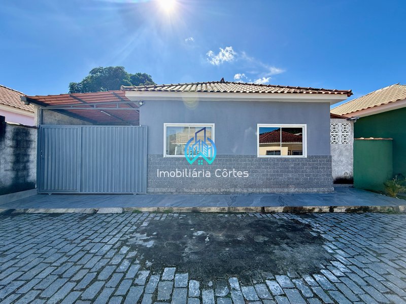 Casa em Condomínio à Venda — Viva com conforto e segurança em Guapimirim/RJ Rua B Guapimirim - 