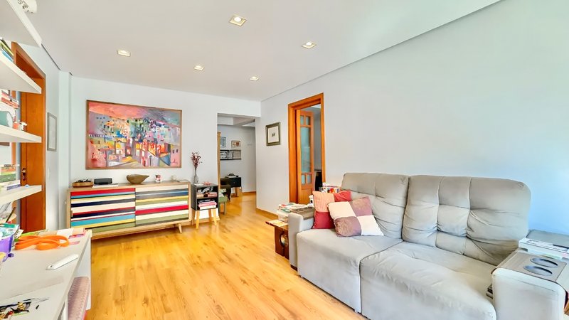 R$ 670.000 - ÓTIMO APARTAMENTO - 100M2 - 3 DORM - SUÍTE - DEPENDÊNCIA - 2 VAGAS Avenida Lageado Porto Alegre - 
