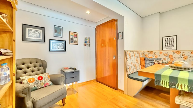 R$ 670.000 - ÓTIMO APARTAMENTO - 100M2 - 3 DORM - SUÍTE - DEPENDÊNCIA - 2 VAGAS Avenida Lageado Porto Alegre - 