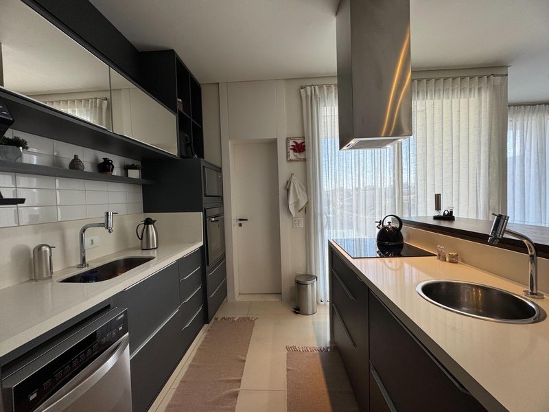 Casa de Luxo à Venda - Porteira Fechada | Moderna, Sustentável e Completa Rua Professor José Leme do Prado Valinhos - 