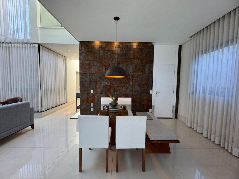 Casa de Luxo à Venda - Porteira Fechada | Moderna, Sustentável e Completa Rua Professor José Leme do Prado Valinhos - 