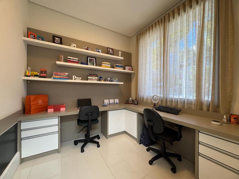 Casa de Luxo à Venda - Porteira Fechada | Moderna, Sustentável e Completa Rua Professor José Leme do Prado Valinhos - 