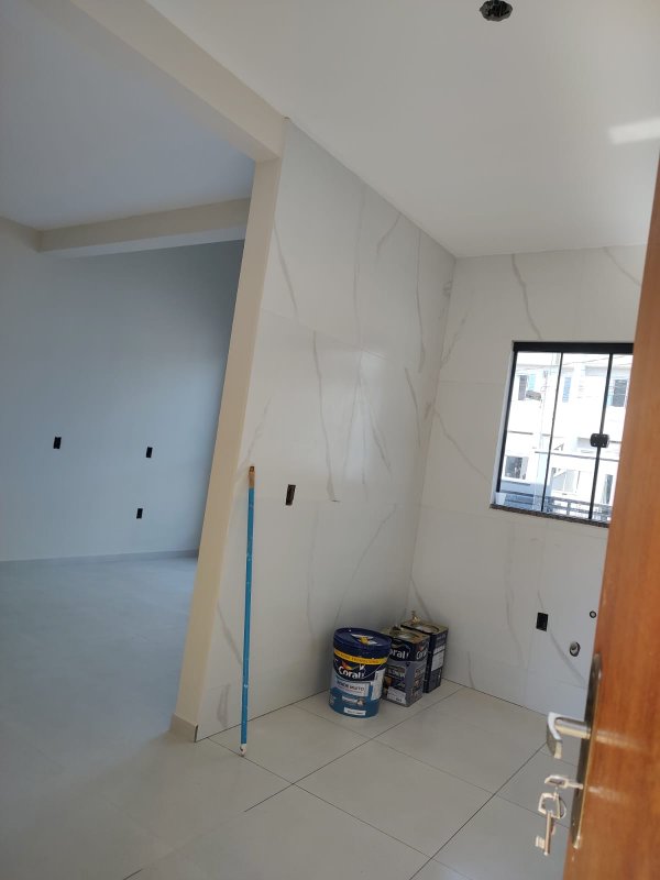 CASA COM 1 SUÍTE MAIS 2 DORMITÓRIOS NA VOLTA GRANDE - Brusque - 