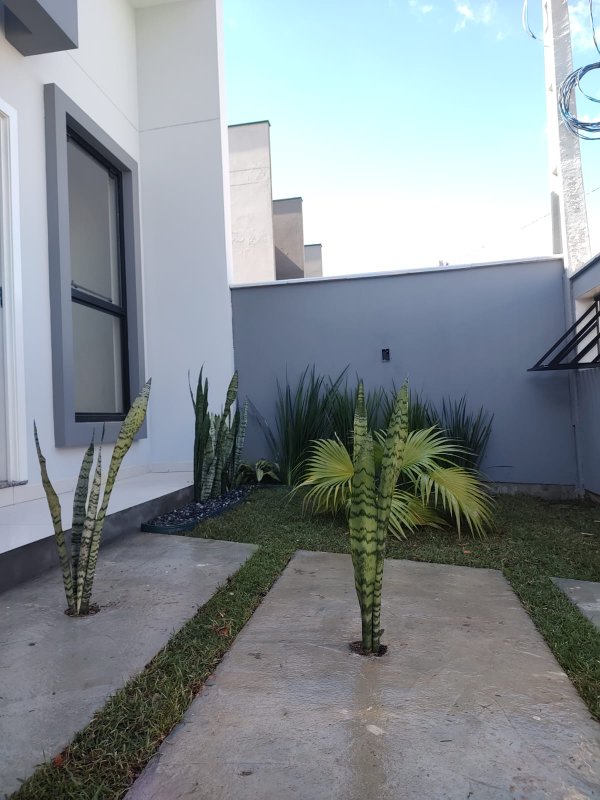 CASA COM 1 SUÍTE MAIS 2 DORMITÓRIOS NA VOLTA GRANDE - Brusque - 