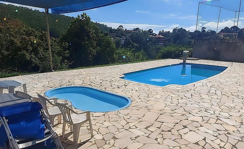 Chácara com 2 piscinas à venda no Parque Alpina - Igaratá - 