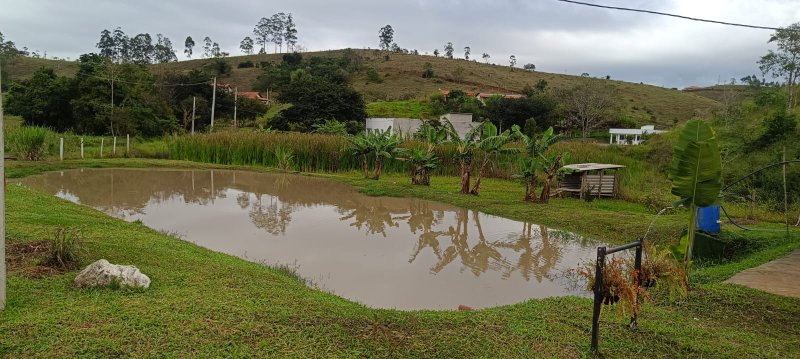 Chácara com tanque para pesca à venda na Boa Vista - Igaratá - 
