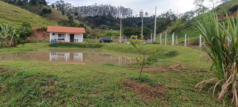 Chácara com tanque para pesca à venda na Boa Vista - Igaratá - 