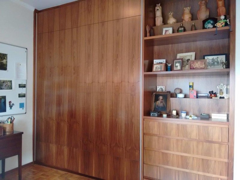 ALUGA-SE APARTAMENTO CLÁSSICO - 130M2 - 3 QUARTOS - 1 VAGA - 4 ANDAR Rua Romilda Margarita Gabriel São Paulo - 