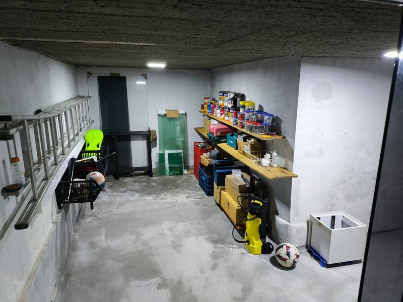 Casa Térrea Avarandada para Alugar no Condomínio Rubi - Mogi das Cruzes - 
