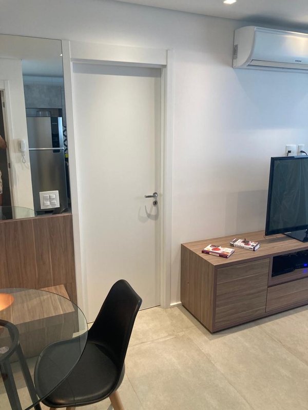 ALUGA-SE APARTAMENTO– PRONTO PARA MORAR - 53m2 - CHÁCARA STO. ANTÔNIO Rua Henri Dunant São Paulo - 