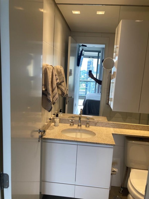 ALUGA-SE APARTAMENTO– PRONTO PARA MORAR - 53m2 - CHÁCARA STO. ANTÔNIO Rua Henri Dunant São Paulo - 