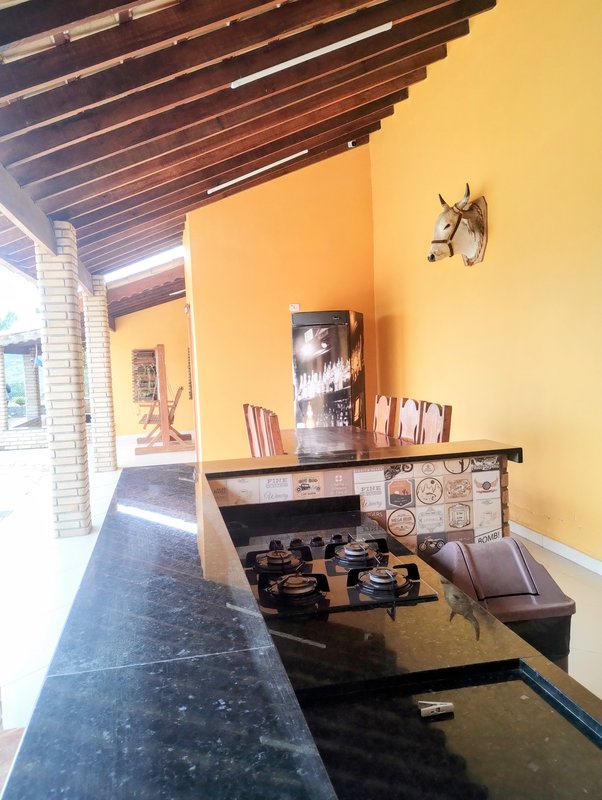 Chácara com piscina à venda próximo ao bairro do Funil - Santa Isabel - 