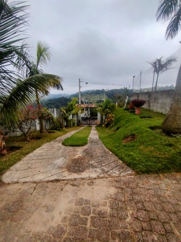 Chácara com piscina à venda próximo ao bairro do Funil - Santa Isabel - 