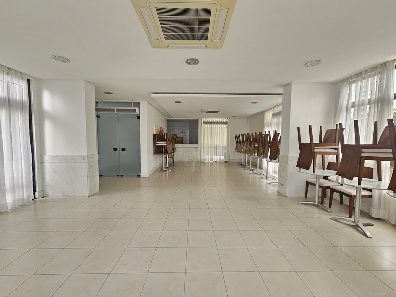 APARTAMENTO 3 QUARTOS SUÍTE VARANDA ANDAR ALTO 2 GARAGENS PISCINA QUADRA ACADEMIA NA GRAÇA Rua Santa Rita de Cássia Salvador - 