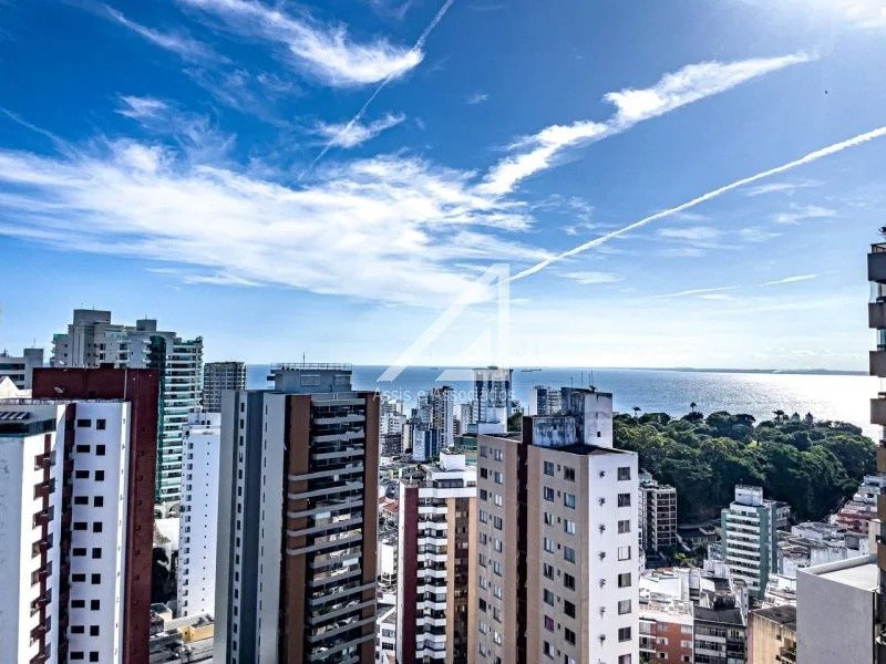 APARTAMENTO 3 QUARTOS SUÍTE VARANDA ANDAR ALTO 2 GARAGENS PISCINA QUADRA ACADEMIA NA GRAÇA Rua Santa Rita de Cássia Salvador - 