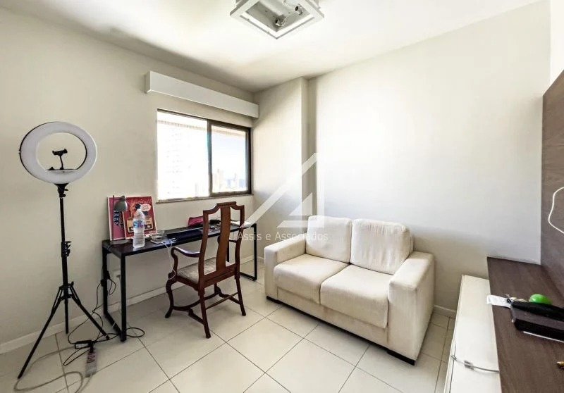 APARTAMENTO 3 QUARTOS SUÍTE VARANDA ANDAR ALTO 2 GARAGENS PISCINA QUADRA ACADEMIA NA GRAÇA Rua Santa Rita de Cássia Salvador - 