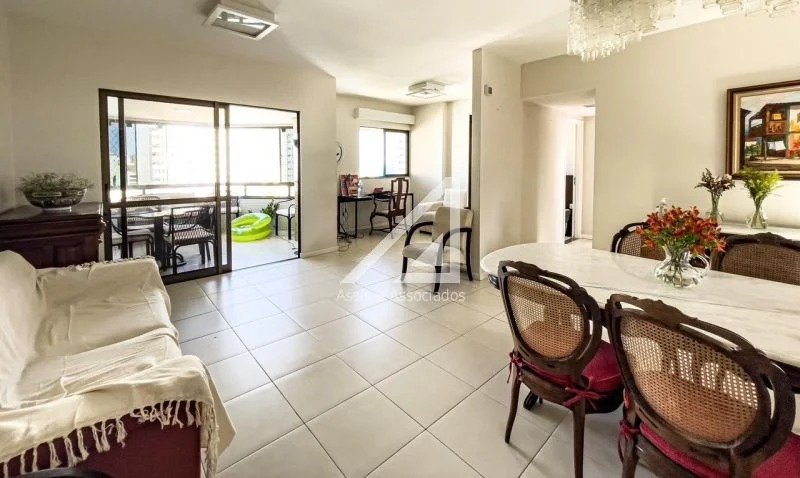 APARTAMENTO 3 QUARTOS SUÍTE VARANDA ANDAR ALTO 2 GARAGENS PISCINA QUADRA ACADEMIA NA GRAÇA Rua Santa Rita de Cássia Salvador - 