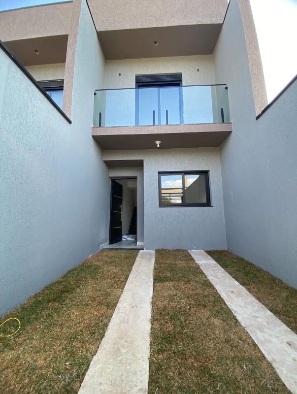 LINDA CASA NA VILA RUBI - Franco da Rocha - 