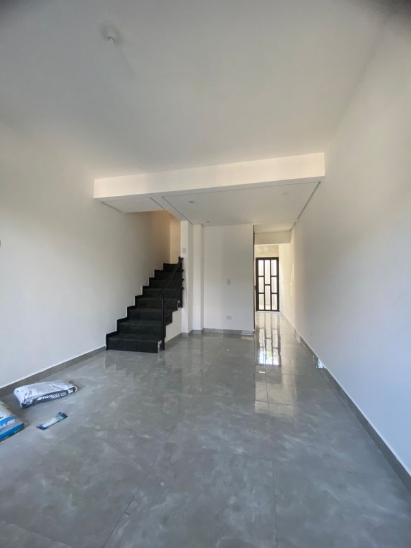 LINDA CASA NA VILA RUBI - Franco da Rocha - 