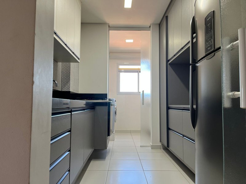 Apartamento À VENDA, 85m - 3 Dorm. 1 Suíte - R$ 670.000 - PLAZA MADRID - Sorocaba SP Rua Raul Pompéia Sorocaba - 