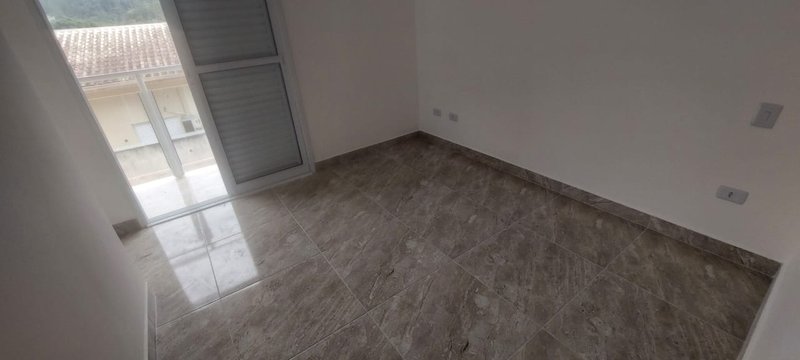 🏡 Oportunidade Imperdível – Sobrados à Venda no Massaguaçu - Caraguatatuba - 