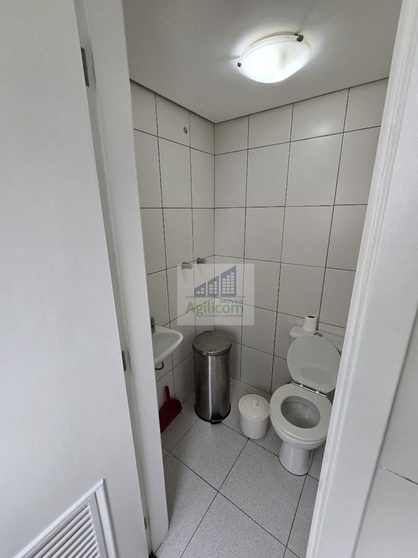 APARTAMENTO PARA LOCAÇÃO EM CHÁCARA SANTO ANTÔNIO COM 3 DORMITÓRIOS E 3 VAGAS DE GARAGEM Rua da Paz São Paulo - 