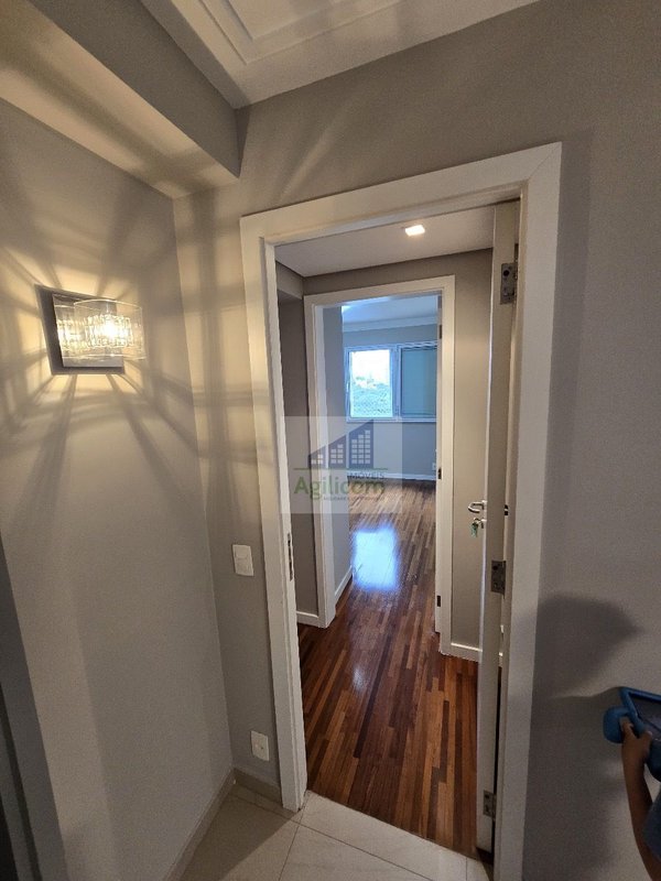 APARTAMENTO PARA LOCAÇÃO EM CHÁCARA SANTO ANTÔNIO COM 3 DORMITÓRIOS E 3 VAGAS DE GARAGEM Rua da Paz São Paulo - 
