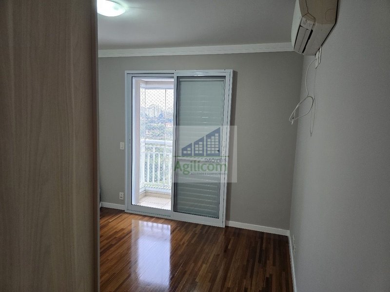 APARTAMENTO PARA LOCAÇÃO EM CHÁCARA SANTO ANTÔNIO COM 3 DORMITÓRIOS E 3 VAGAS DE GARAGEM Rua da Paz São Paulo - 