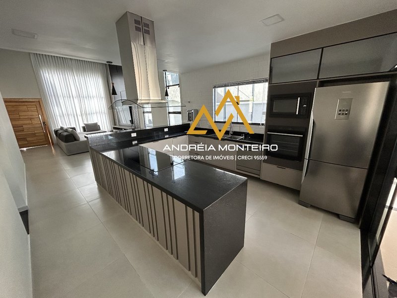 Casa com 3 dormitórios à venda, 195 m² - Alphaville1 - por R$1.280.000,00- Inoã- Maricá Rodovia Ernani Do Amaral Peixoto, Nº S/N - Km 15.5 Maricá - 