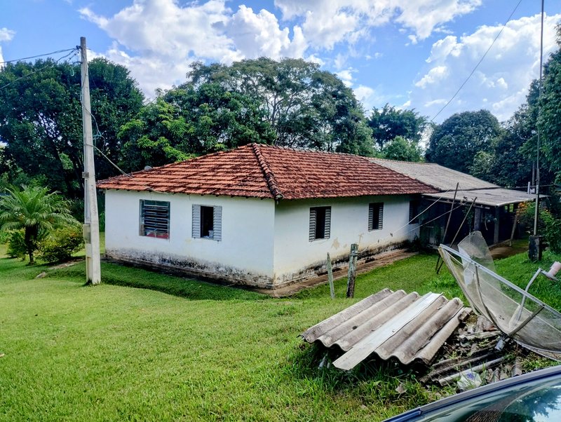 Ótimo sítio à venda no bairro do Pinhal - Jacareí - 