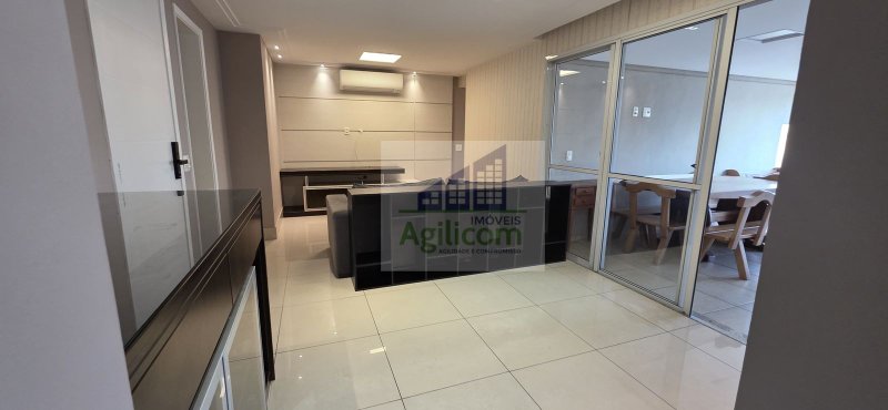 APARTAMENTO MOBILIADO  PARA LOCAÇÃO EM CHÁCARA SANTO ANTÔNIO COM 3 DORMITÓRIOS E 2 VAGAS Rua da Paz São Paulo - 