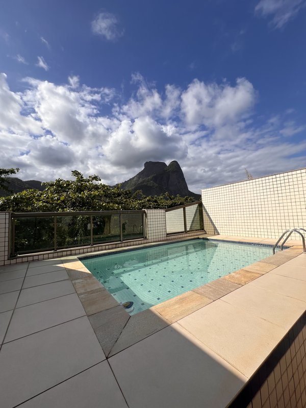 Cobertura duplex com 4 suítes no Jardim Oceânico - Rio de Janeiro - 
